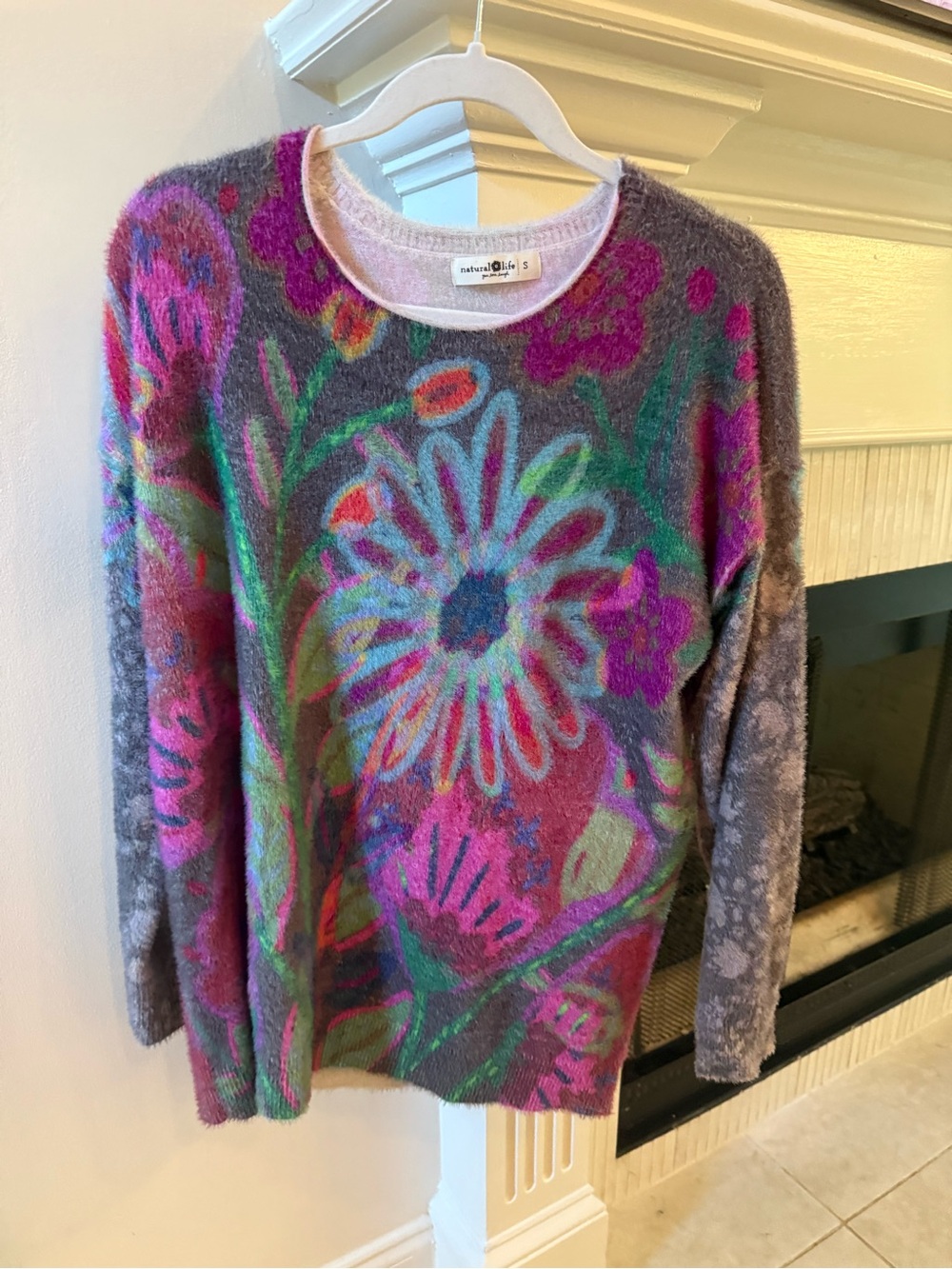 Natural Life Colorful Floral Fuzzy Sweater Tunic Gray Pink Size S